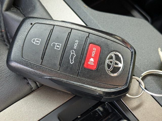 2025 Toyota Land Cruiser Base PREMIUM