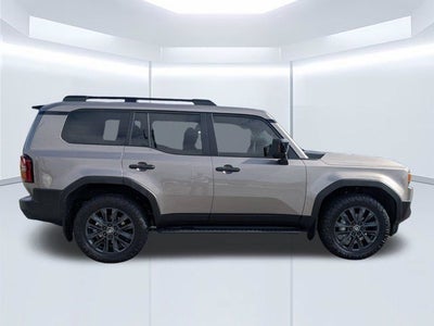 2025 Toyota Land Cruiser Base PREMIUM