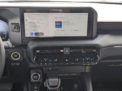 2025 Toyota Land Cruiser Base PREMIUM