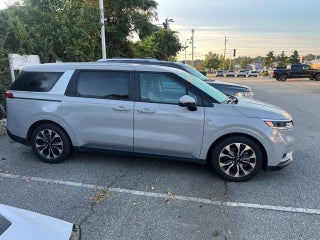 2022 Kia Carnival EX