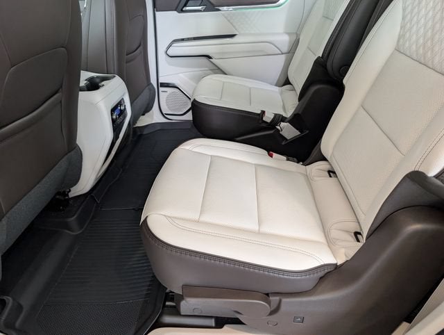 2027 GMC Acadia Denali