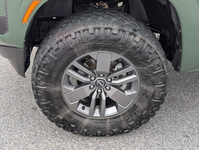 2025 Nissan Frontier SV