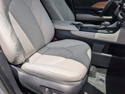 2026 Toyota Grand Highlander LE