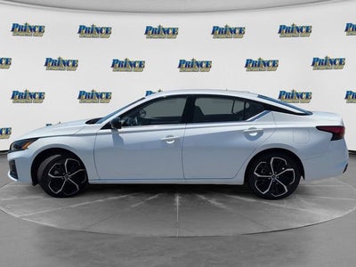 2025 Nissan Altima SR