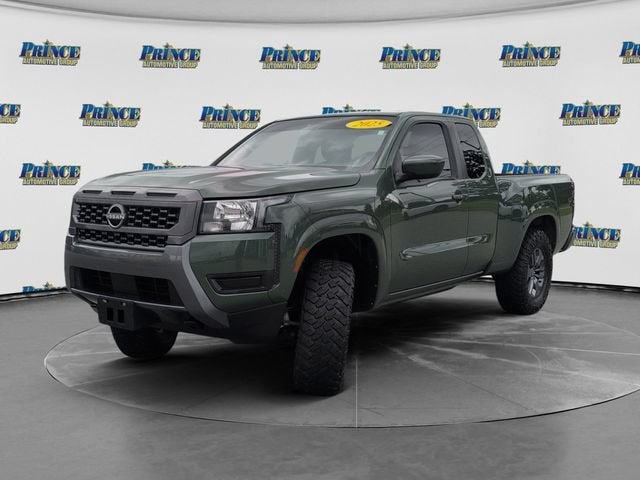 2025 Nissan Frontier SV