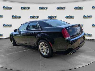2021 Chrysler 300 Touring
