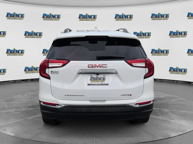 2023 GMC Terrain AT4